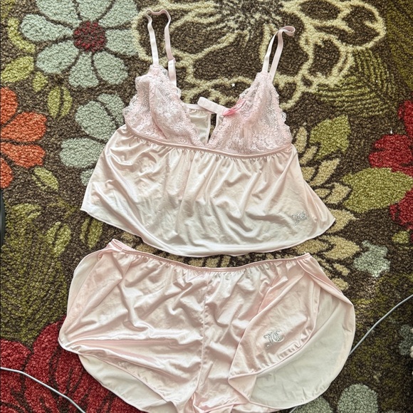 Juicy Couture Elegant Pink Satin Lingerie Sleepwear short Set Large NWOT Small - Picture 10 of 12